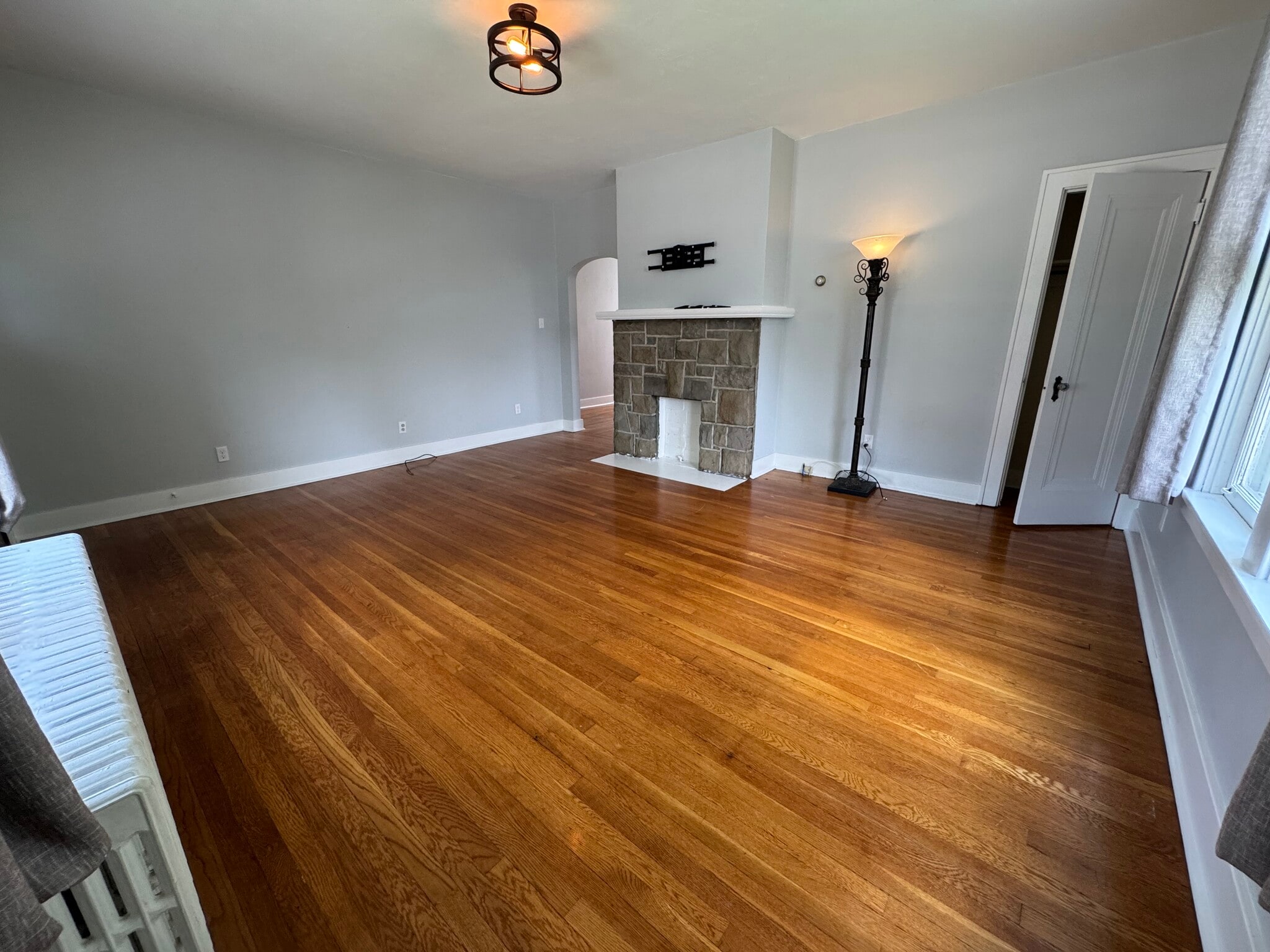 Building Photo - 14 Maplewood Ave