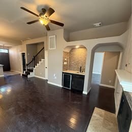 Building Photo - 9128 Cumberland Dr