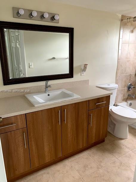 Building Photo - 8353 Lake Dr