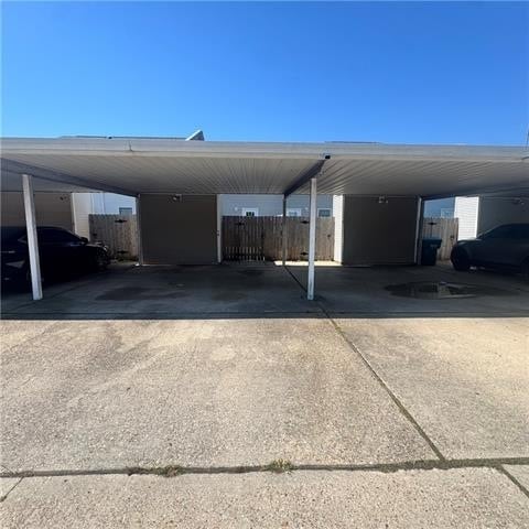 Building Photo - 1600 Newport Pl