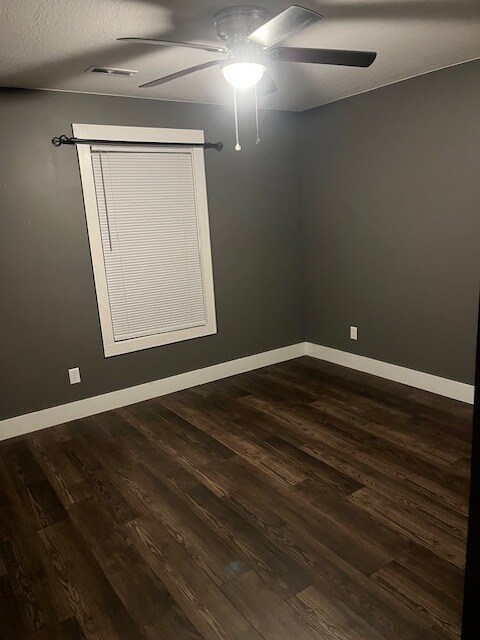 Building Photo - 305 Camptown Rd