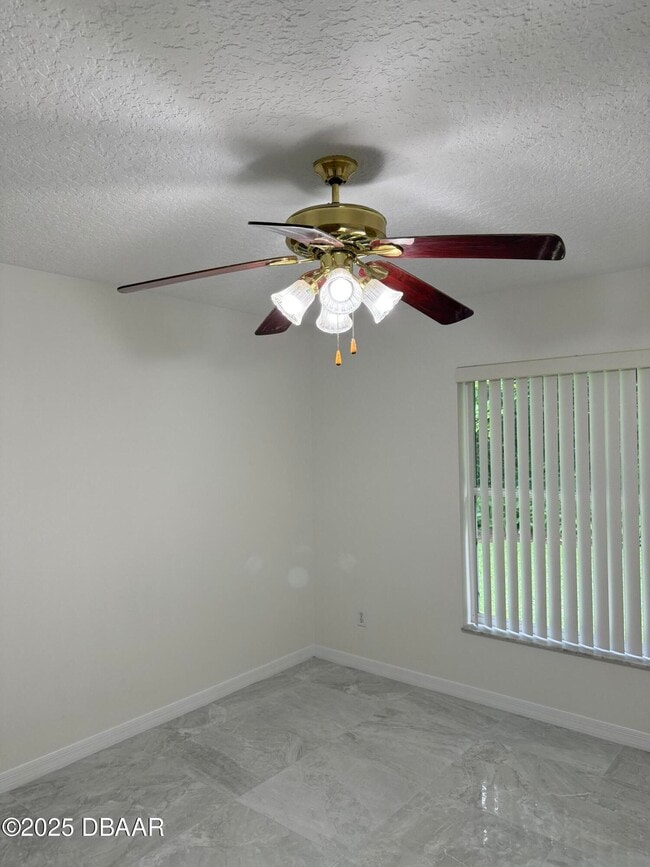 Building Photo - 3727 Sunrise Oaks Dr