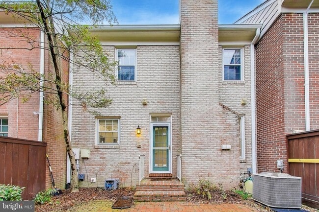 Building Photo - 8017 Rising Ridge Rd