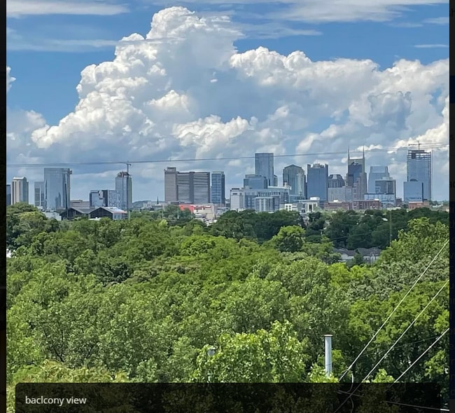 Building Photo - 400 Herron Dr