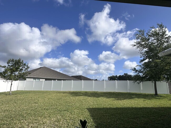 Building Photo - 5323 NW S Lanett Cir