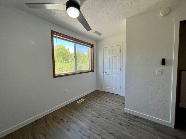 Building Photo - LONG TERM RENTAL