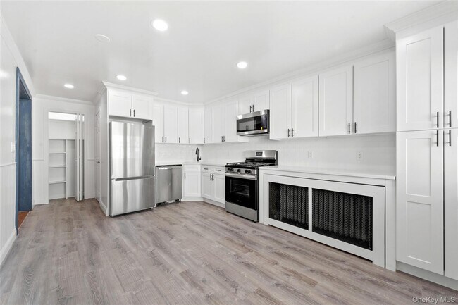 Building Photo - 56 S Highland Ave