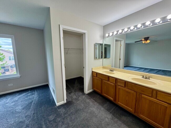Building Photo - 871 Taralon Trail