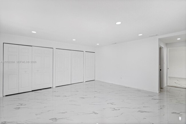 Building Photo - 988 NW 10th St