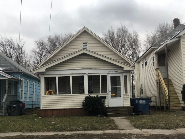 Primary Photo - East Toledo