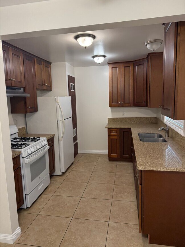 Interior Photo - 180 S. Mountain View Ave.