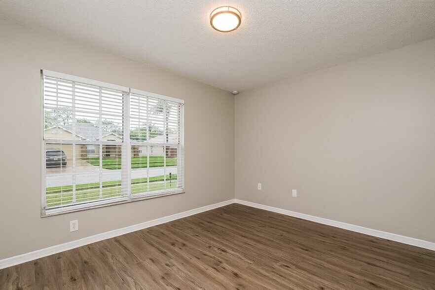 Building Photo - 28507 Tall Grass Dr