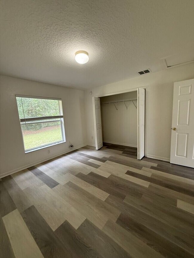 Building Photo - 8161 SW 128th Lp