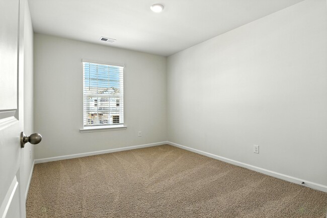 Building Photo - Beautiful New Construction 4 Bed 2.5 Bath ...