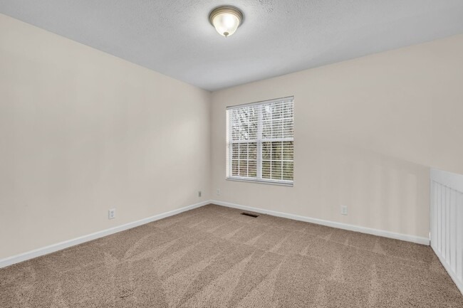 Building Photo - 5904 Colchester Dr