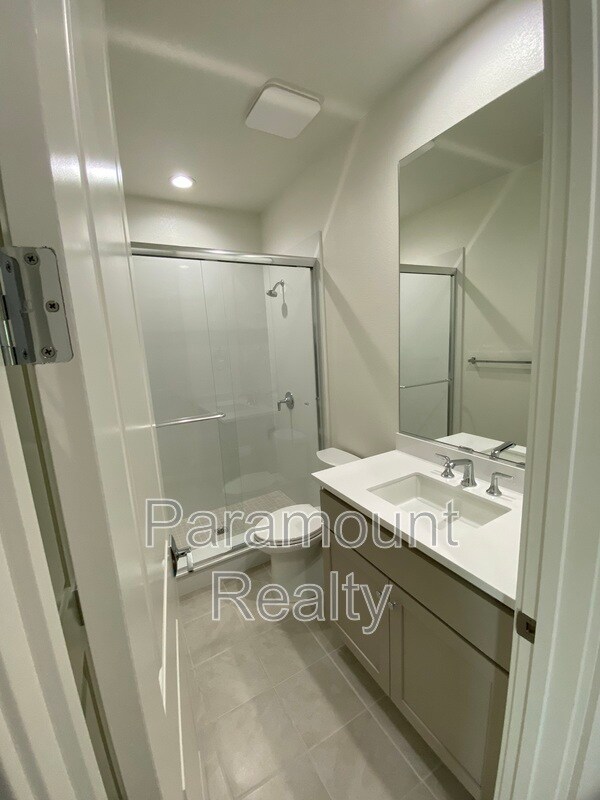 Building Photo - 17306 Canutes Ct