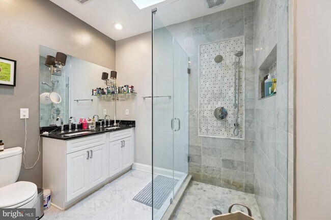 Building Photo - 141 T St NW