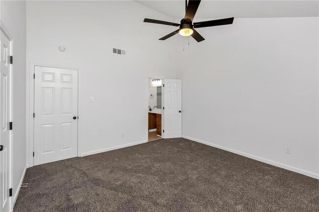 Building Photo - 2916 Jean Lafitte Pkwy