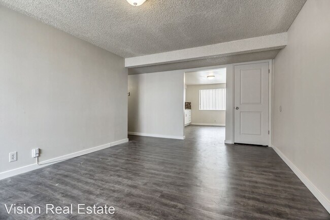 Building Photo - 111 S 1000 E St