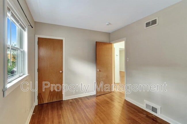 Building Photo - 202 W Indiana Ave