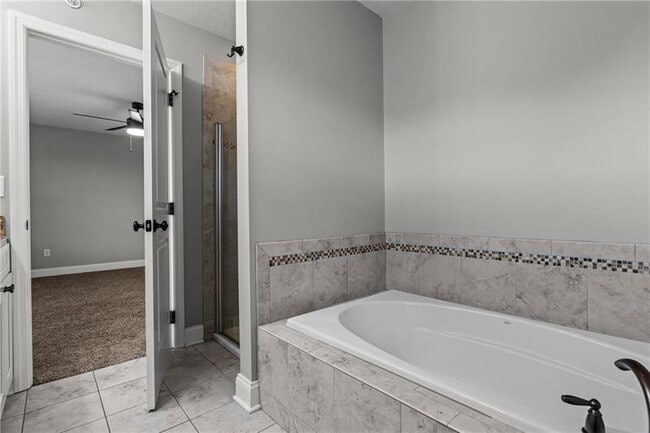 Building Photo - 567 Chesnic Dr