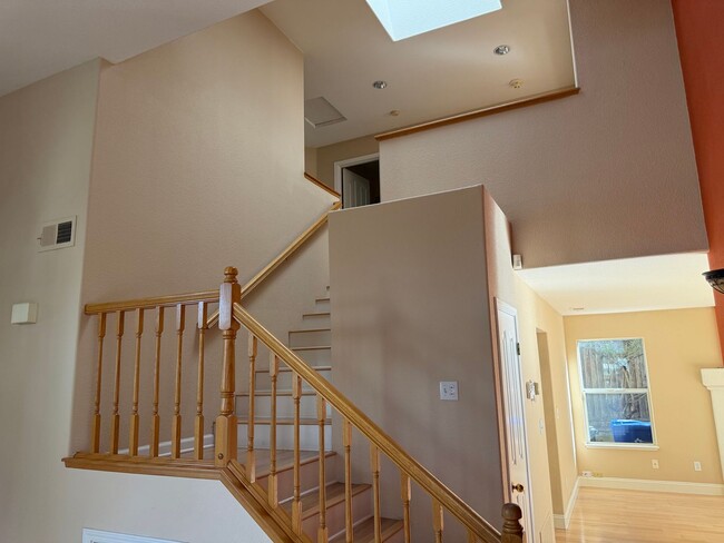 Building Photo - 212 Montevideo Cir