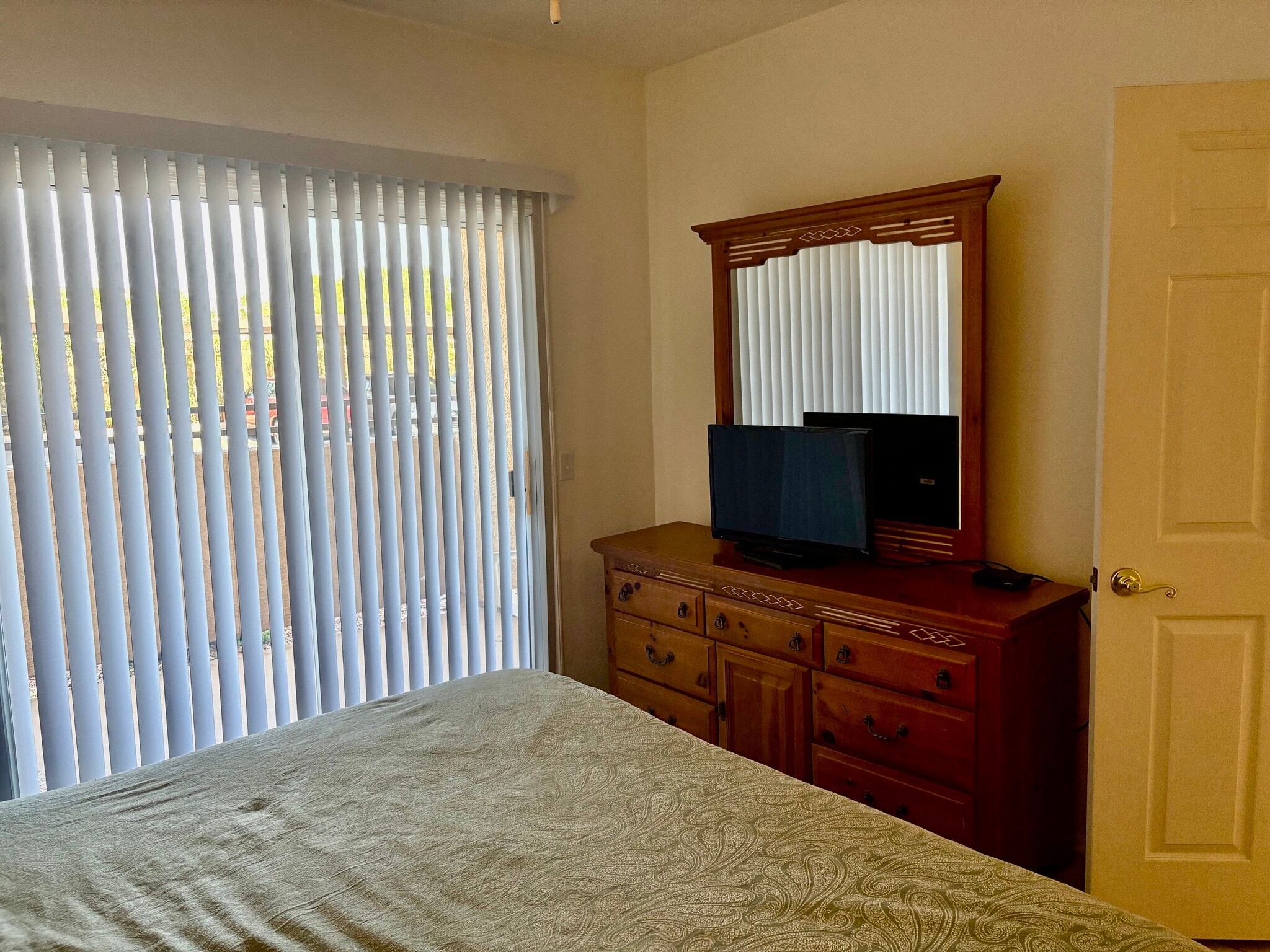 Building Photo - 10410 N Cave Creek Rd