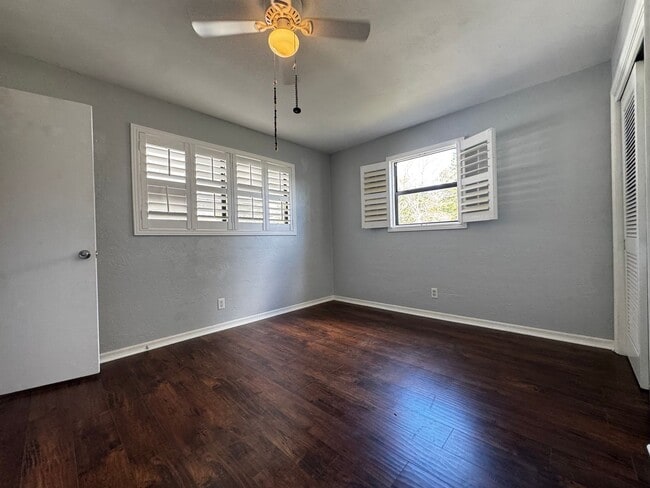 Building Photo - 3/2 in Ormond Terrace