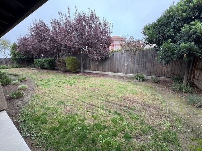 Building Photo - 2128 N Highland St