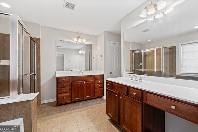 Building Photo - 4720 Wehunt Trail