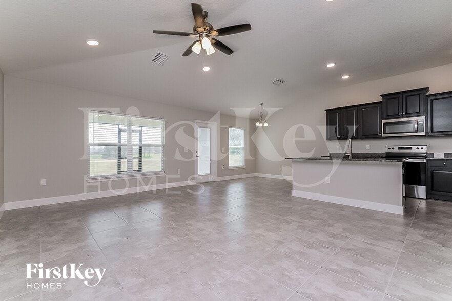 Building Photo - 14428 Potterton Cir