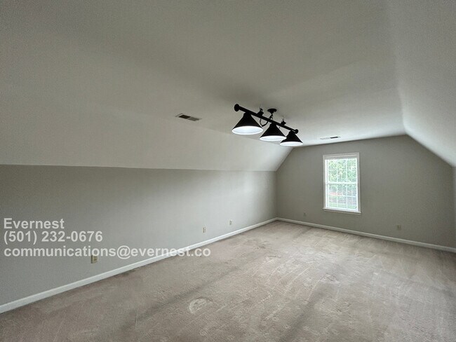 Building Photo - 9501 William Little Dr