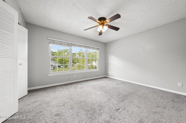 Building Photo - 303 Kettering Terrace