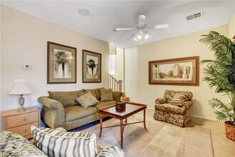 Building Photo - 251 Queens Ct
