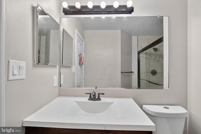 Building Photo - 3818 Early Glow Ln