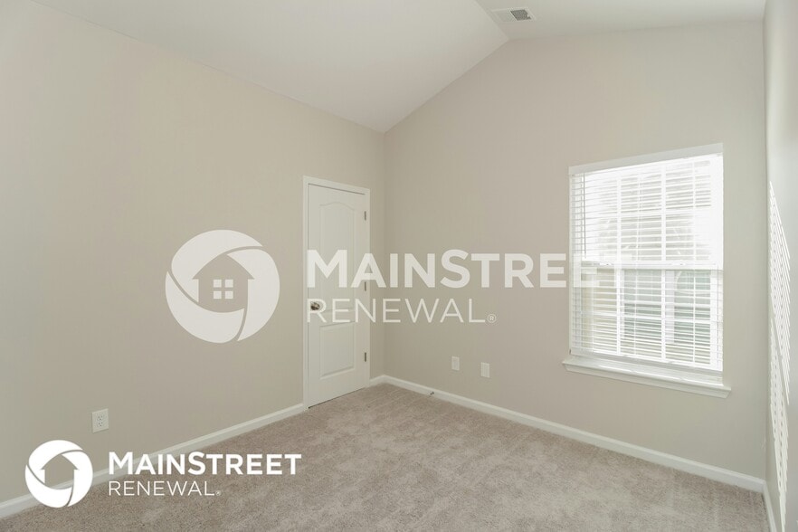 Building Photo - 5010 Landover Way