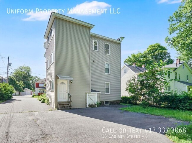 Building Photo - 15 Casimir St
