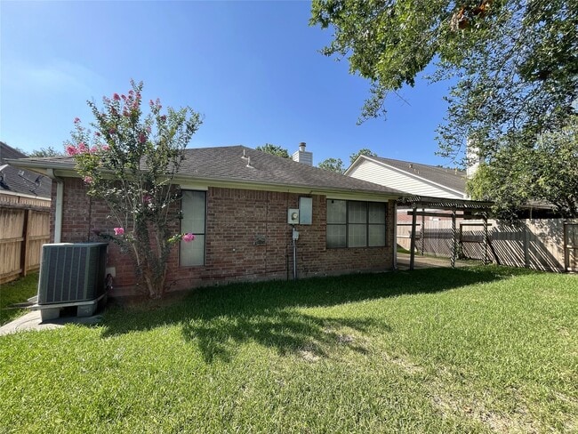 Building Photo - 1622 Diamond Brook Dr