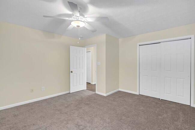 Building Photo - 3319 Reades Way