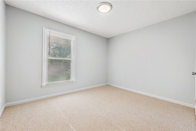 Building Photo - 2464 GA-20