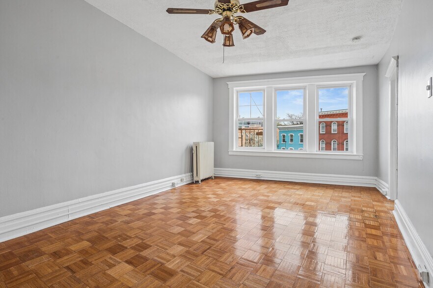 Building Photo - 225 Glenridge Ave