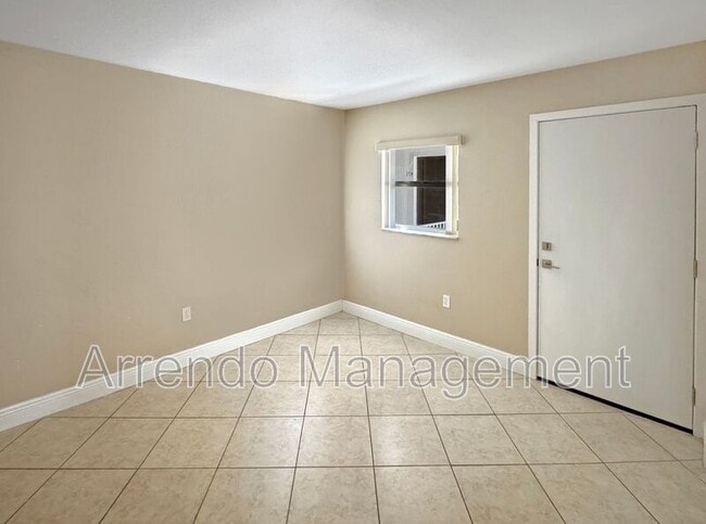 Building Photo - 8601 SW 94th St