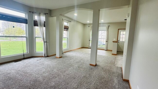 Building Photo - 1637 Trails End Ln