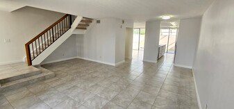 Building Photo - 1017 NW 124th Ave