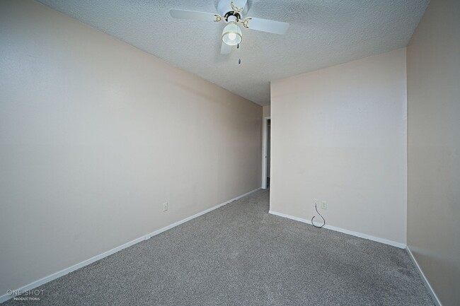 Building Photo - 4613 N 2nd St