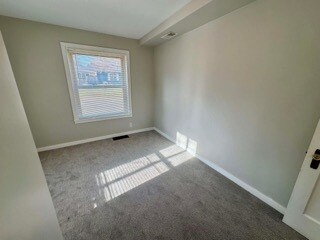 Building Photo - 503 S Pine St