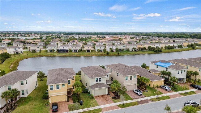 Building Photo - 1766 NW Cataluna Cir