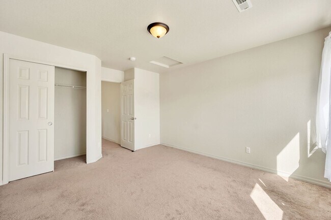 Building Photo - Academy School District 20 Home Available NOW!