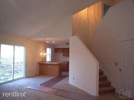 Building Photo - 73 Lightning Ln