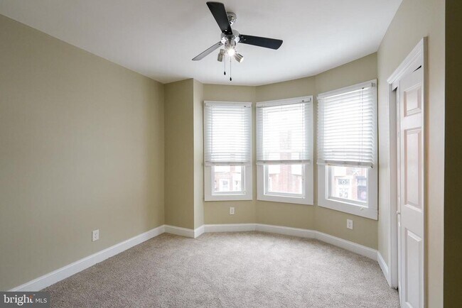 Building Photo - 137 Durfor St